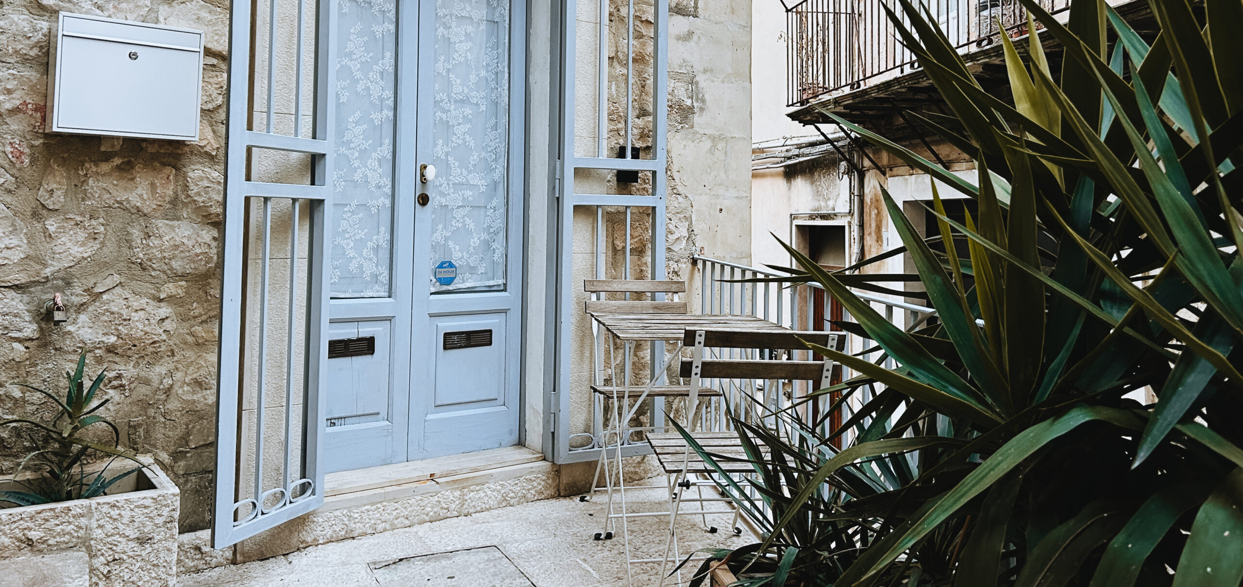 cava-bianca-spaces-terrace